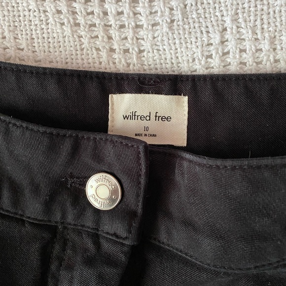 Wilfred Free Aritzia Brennan Cargo Pants, Black, Size 10, Perfect Condition - Picture 7 of 7